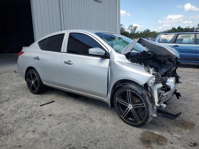 2019 NISSAN VERSA S 3N1CN7AP0KL829128