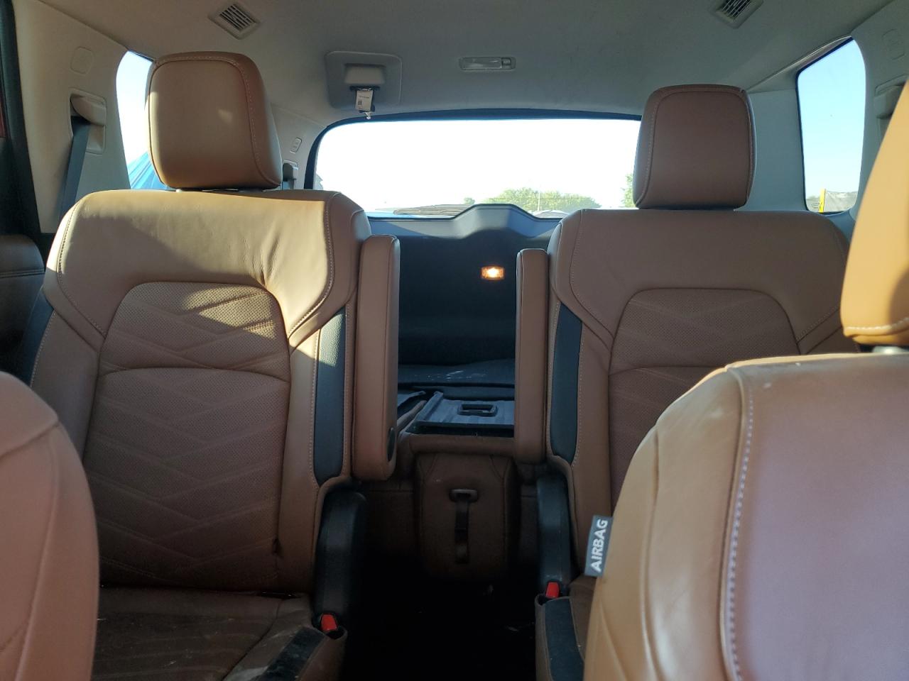 NISSAN PATHFINDER PLATINUM