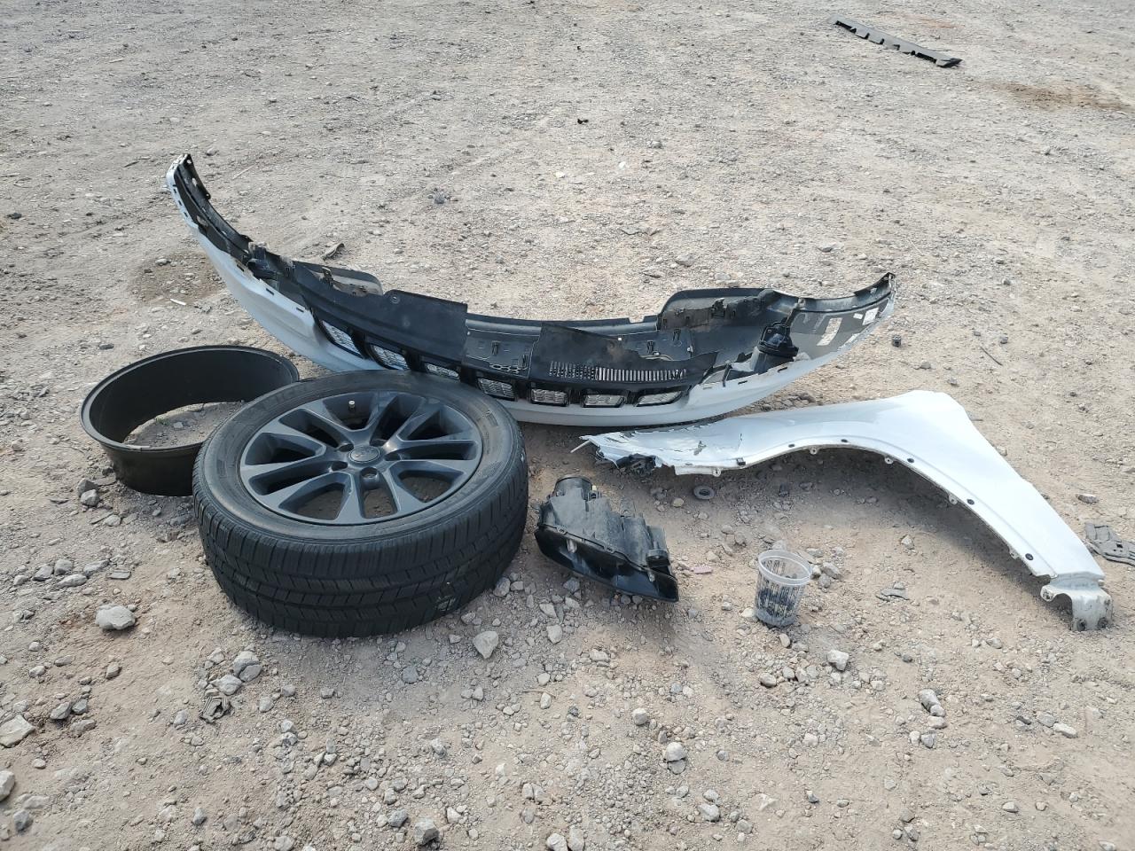 JEEP GRAND CHEROKEE LAREDO