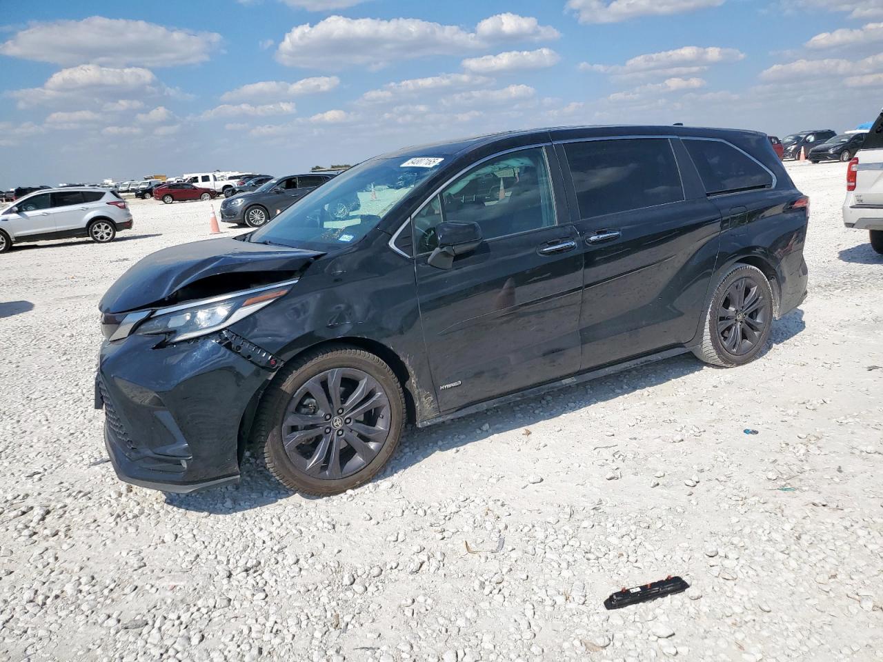TOYOTA SIENNA XSE