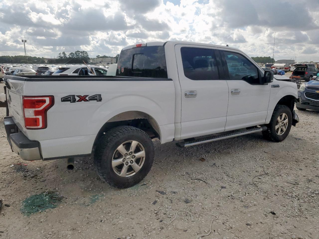 FORD F-150 SUPERCREW