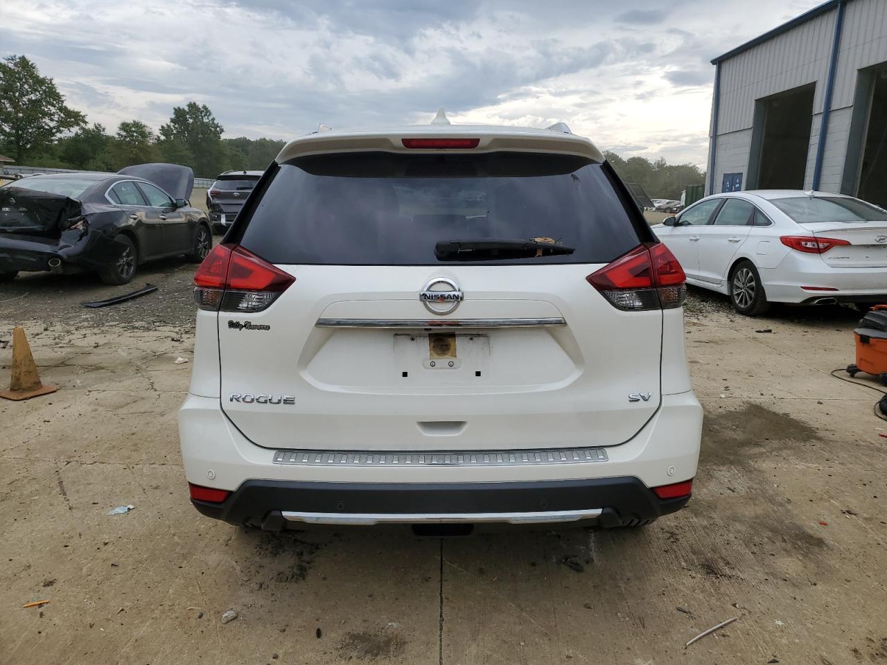 NISSAN ROGUE S