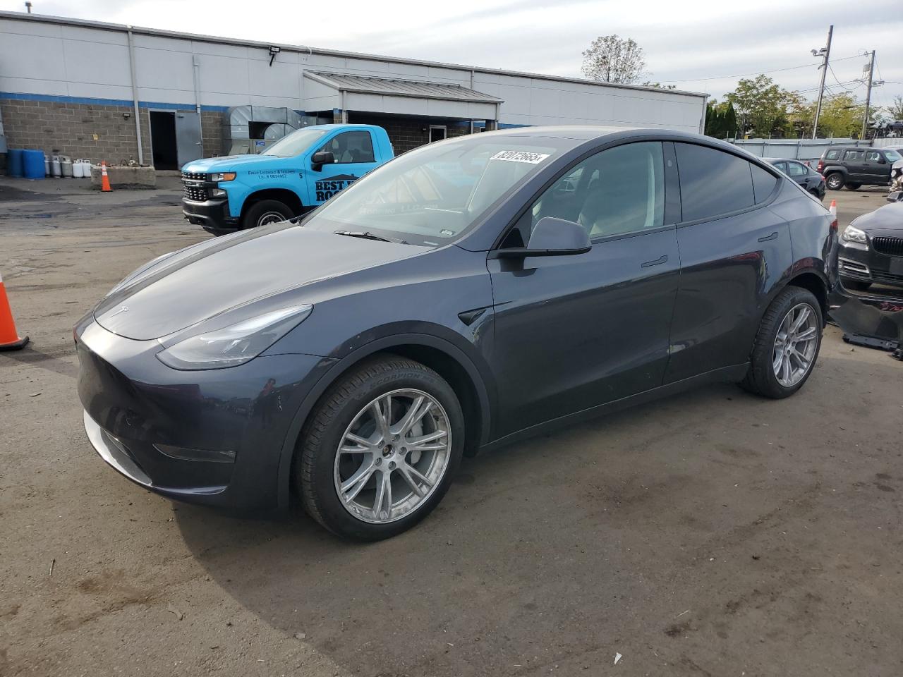 TESLA MODEL Y