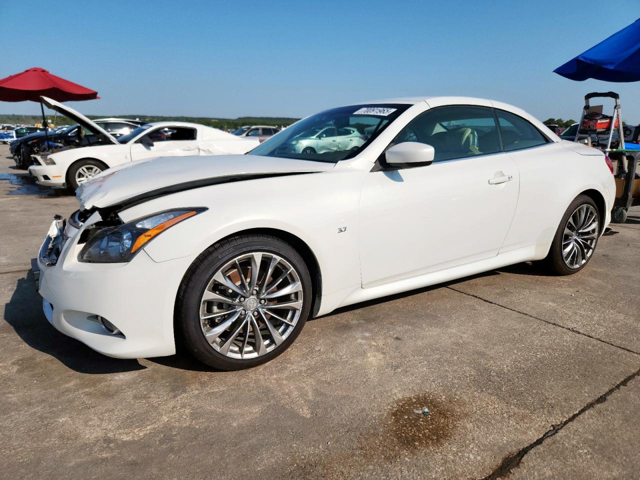 INFINITI Q60 BASE