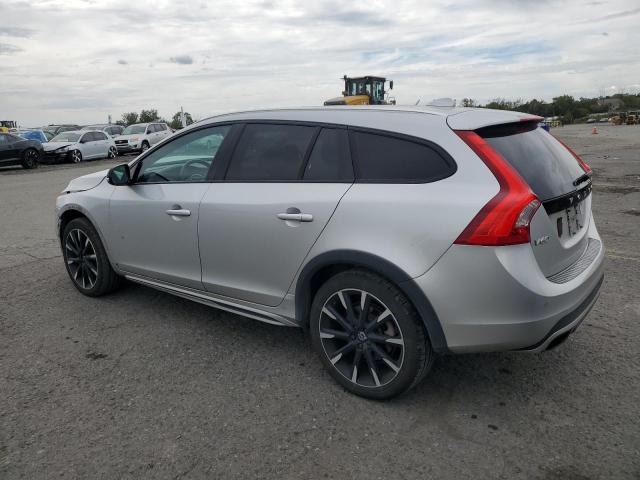 2016 VOLVO V60 CROSS YV4612HK8G1008597