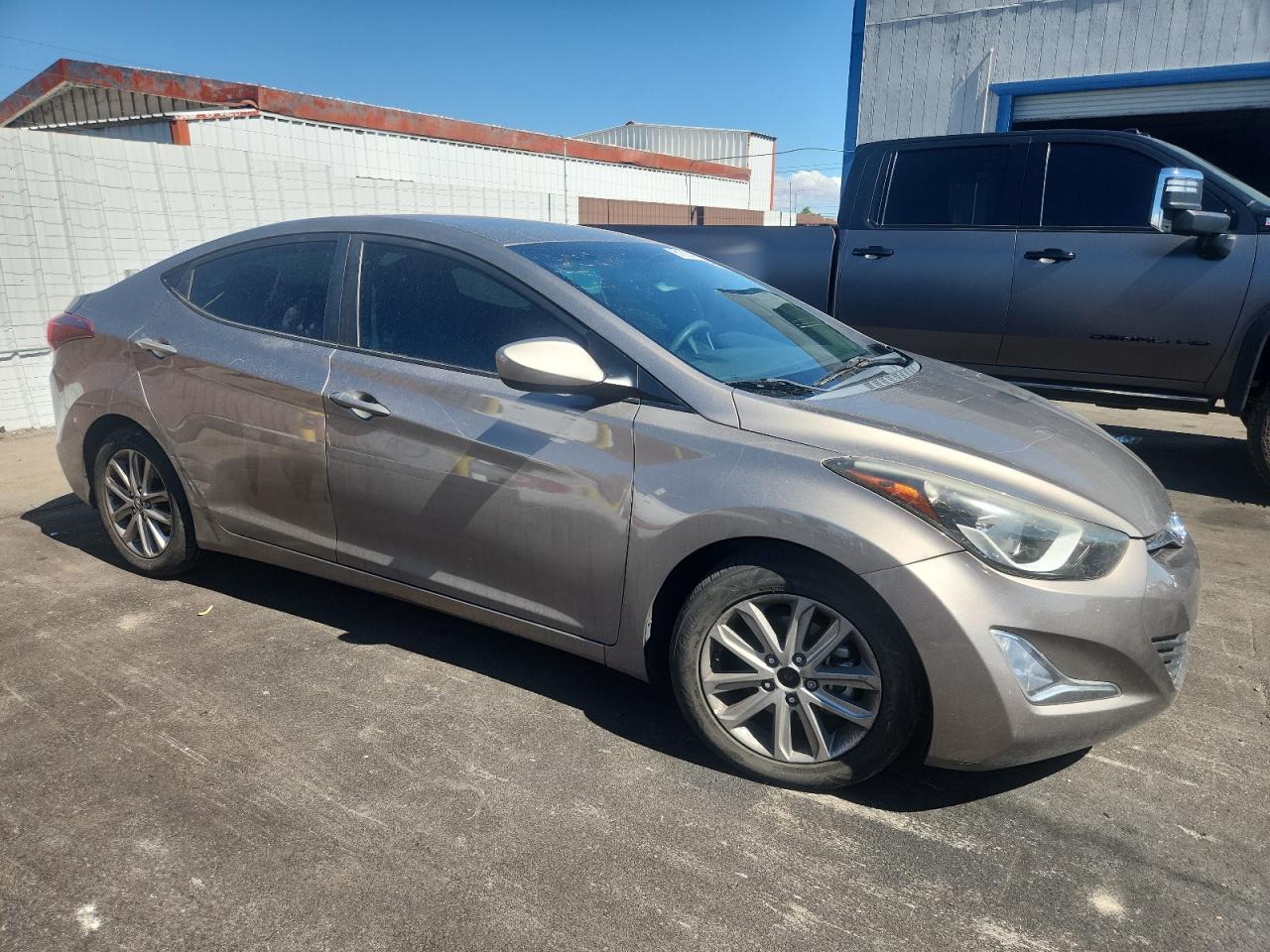 HYUNDAI ELANTRA SE
