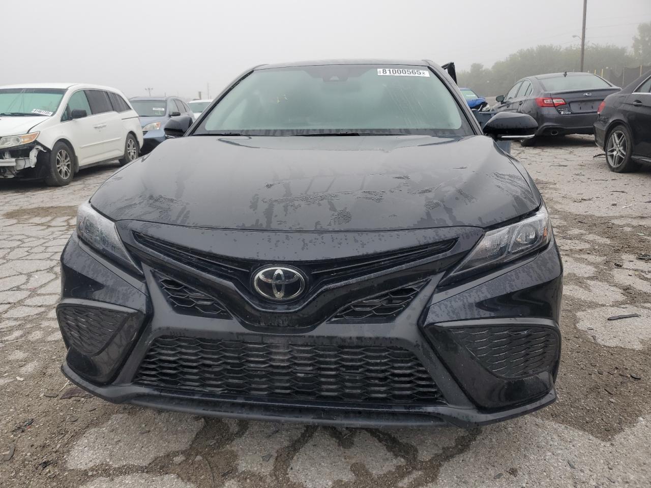 TOYOTA CAMRY SE NIGHT SHADE