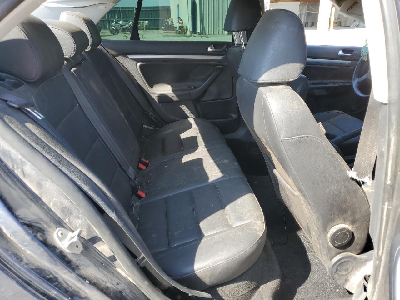 VOLKSWAGEN JETTA LIMITED