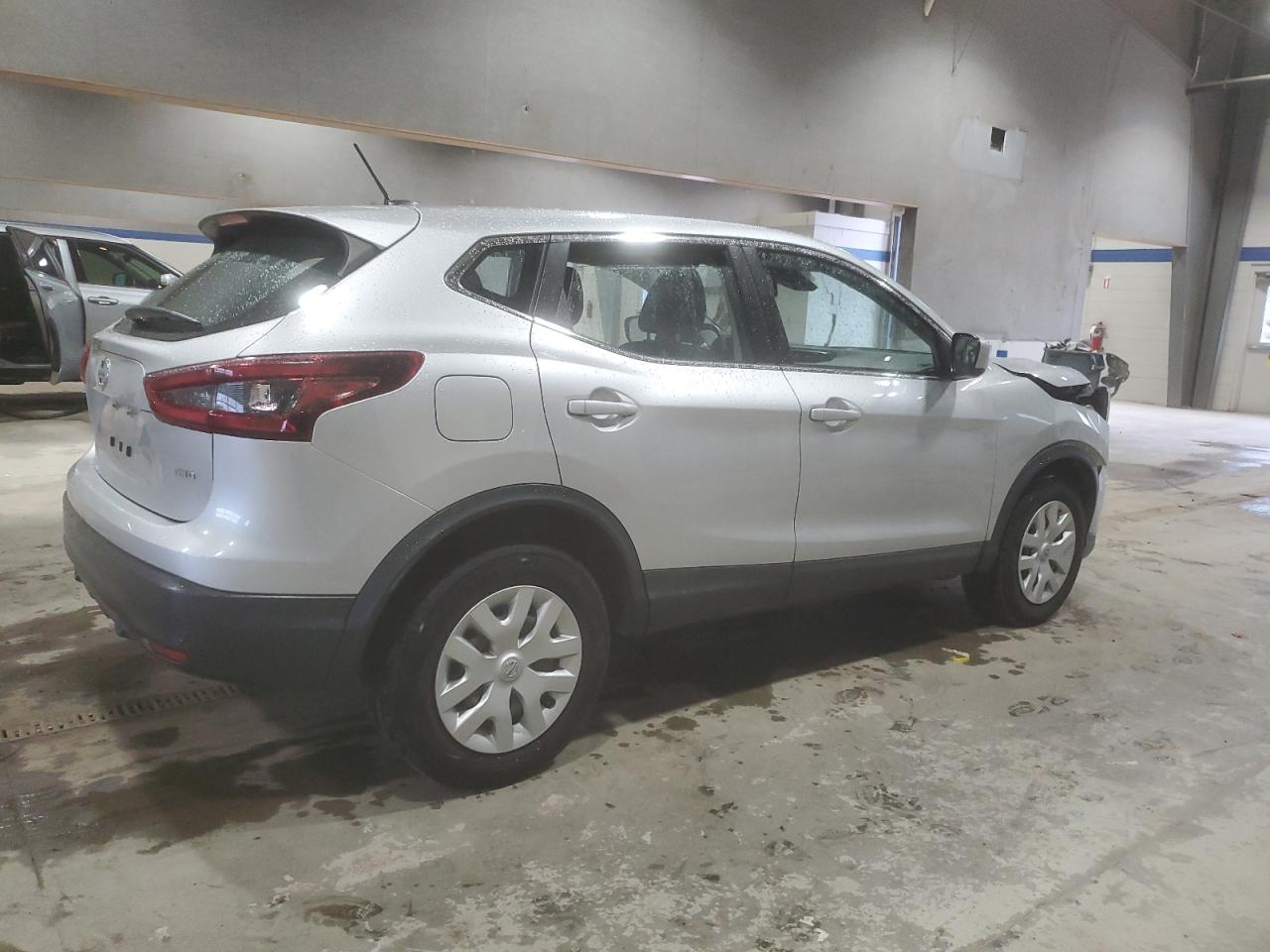 NISSAN ROGUE SPORT S