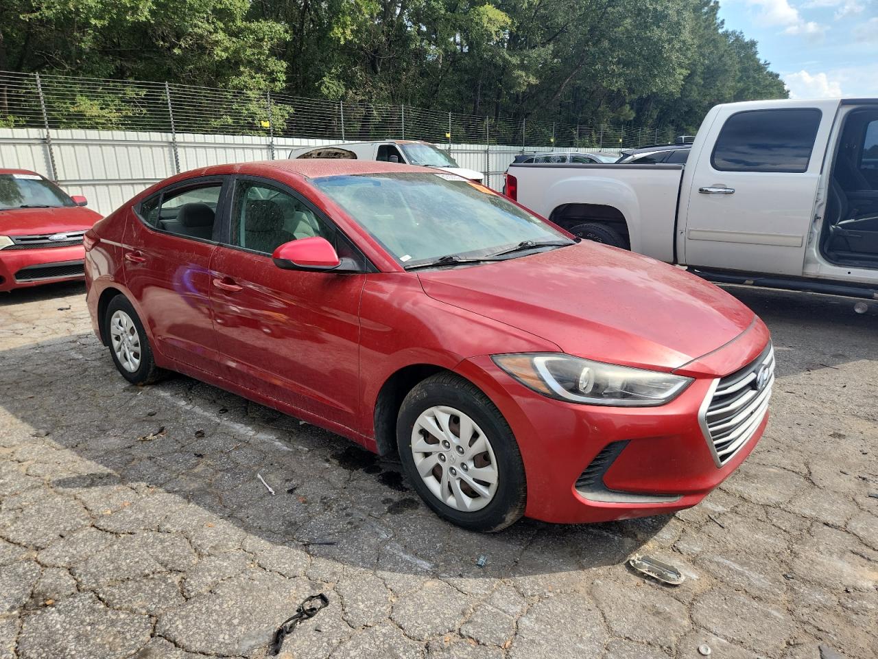 HYUNDAI ELANTRA SE