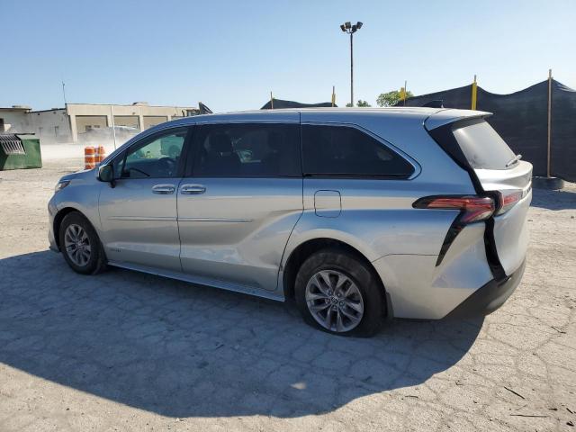 2021 TOYOTA SIENNA LE - 5TDKRKEC3MS007802