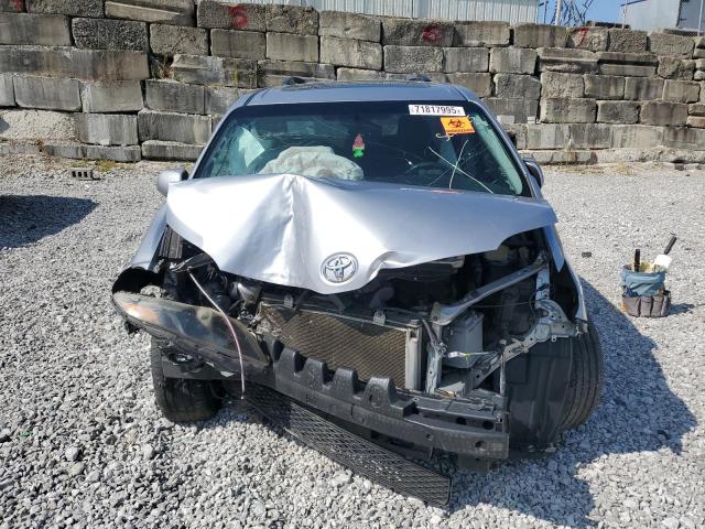 2017 TOYOTA SIENNA SE 5TDXZ3DC5HS774036