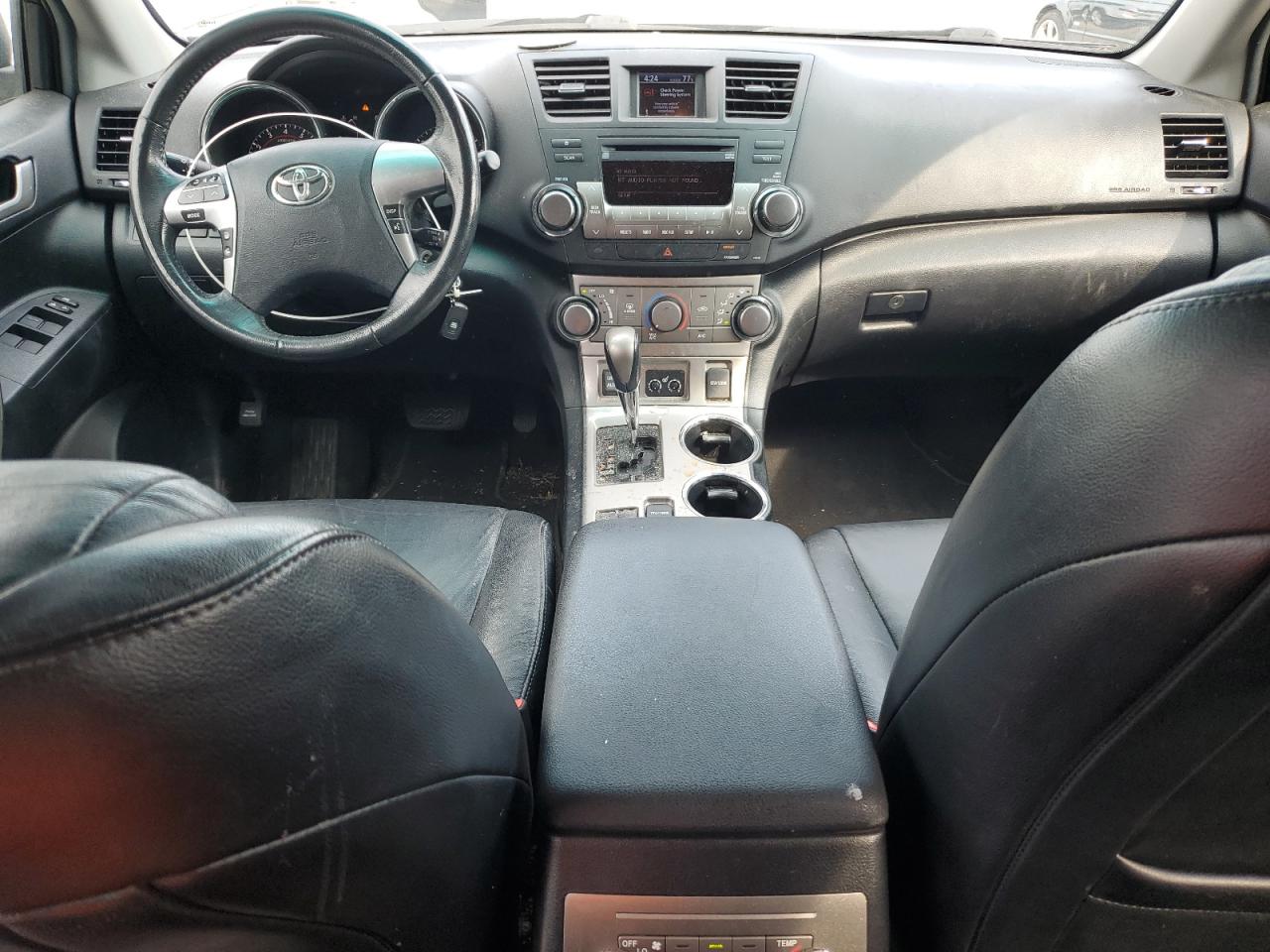 TOYOTA HIGHLANDER BASE