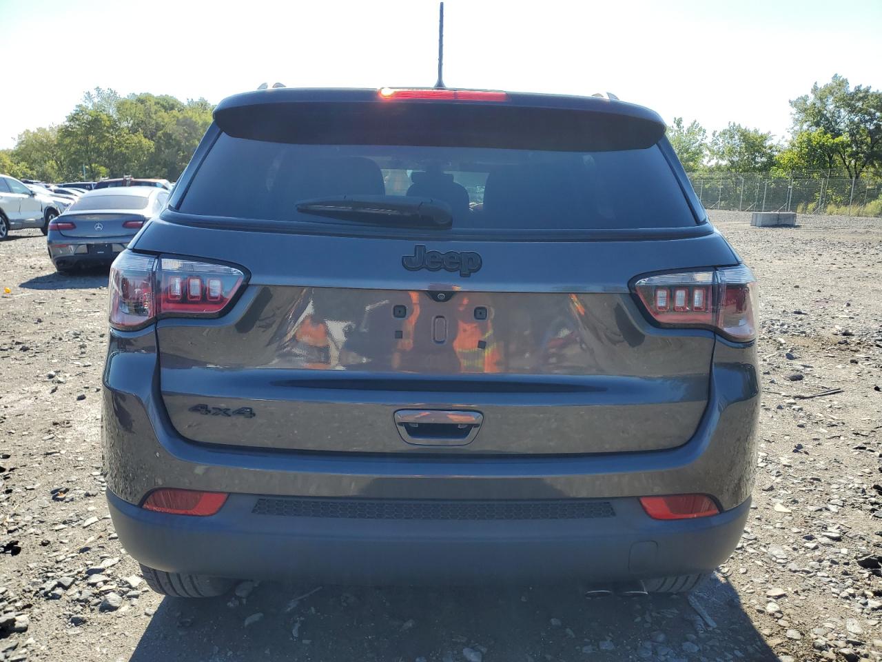 JEEP COMPASS LATITUDE