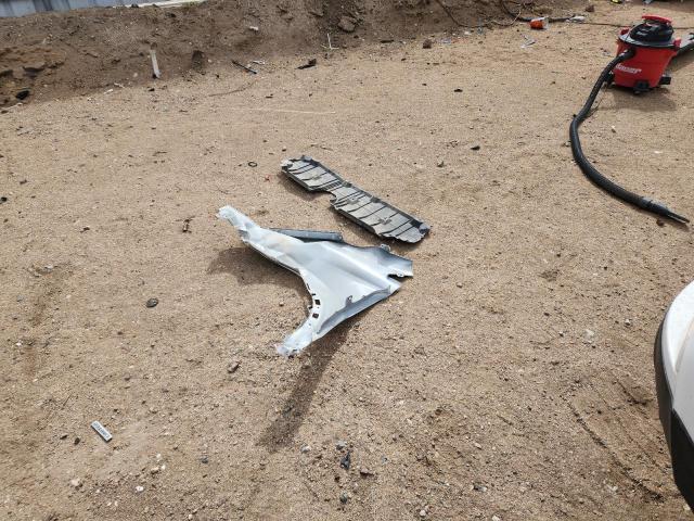 2018 TOYOTA RAV4 LE - JTMZFREV6JJ193331