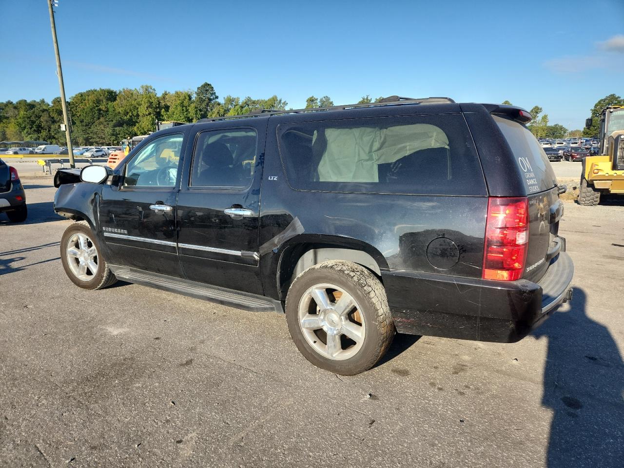 CHEVROLET SUBURBAN C1500 LTZ