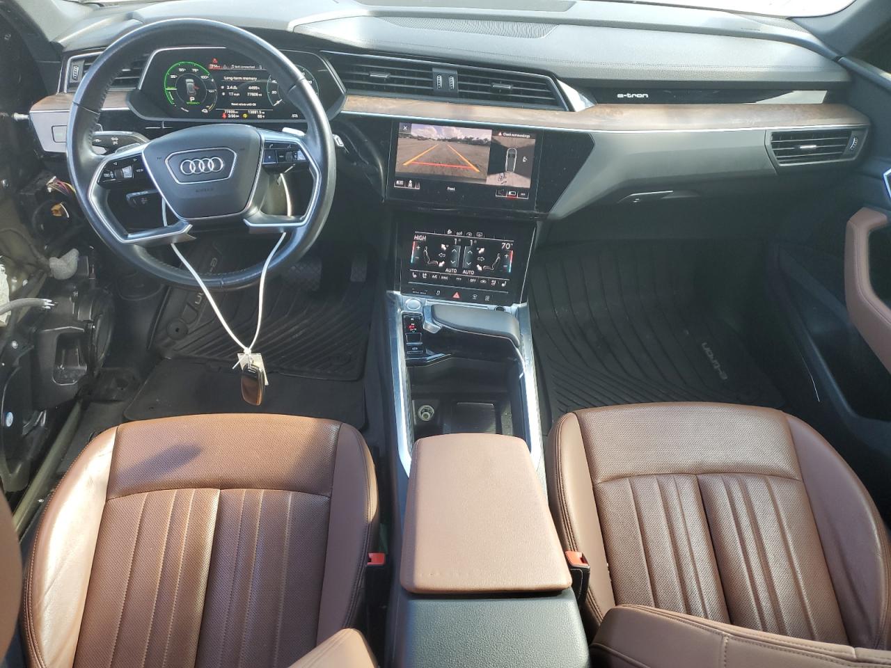 AUDI E-TRON PREMIUM PLUS