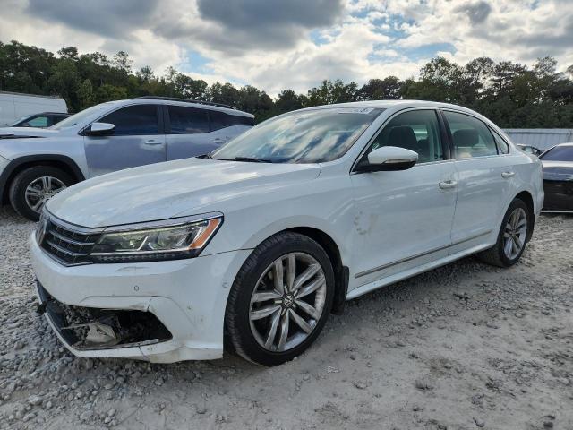 2017 VOLKSWAGEN PASSAT SEL 1VWCT7A30HC032203