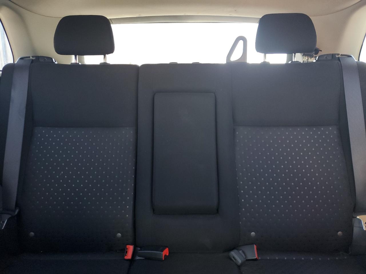 MITSUBISHI OUTLANDER SE