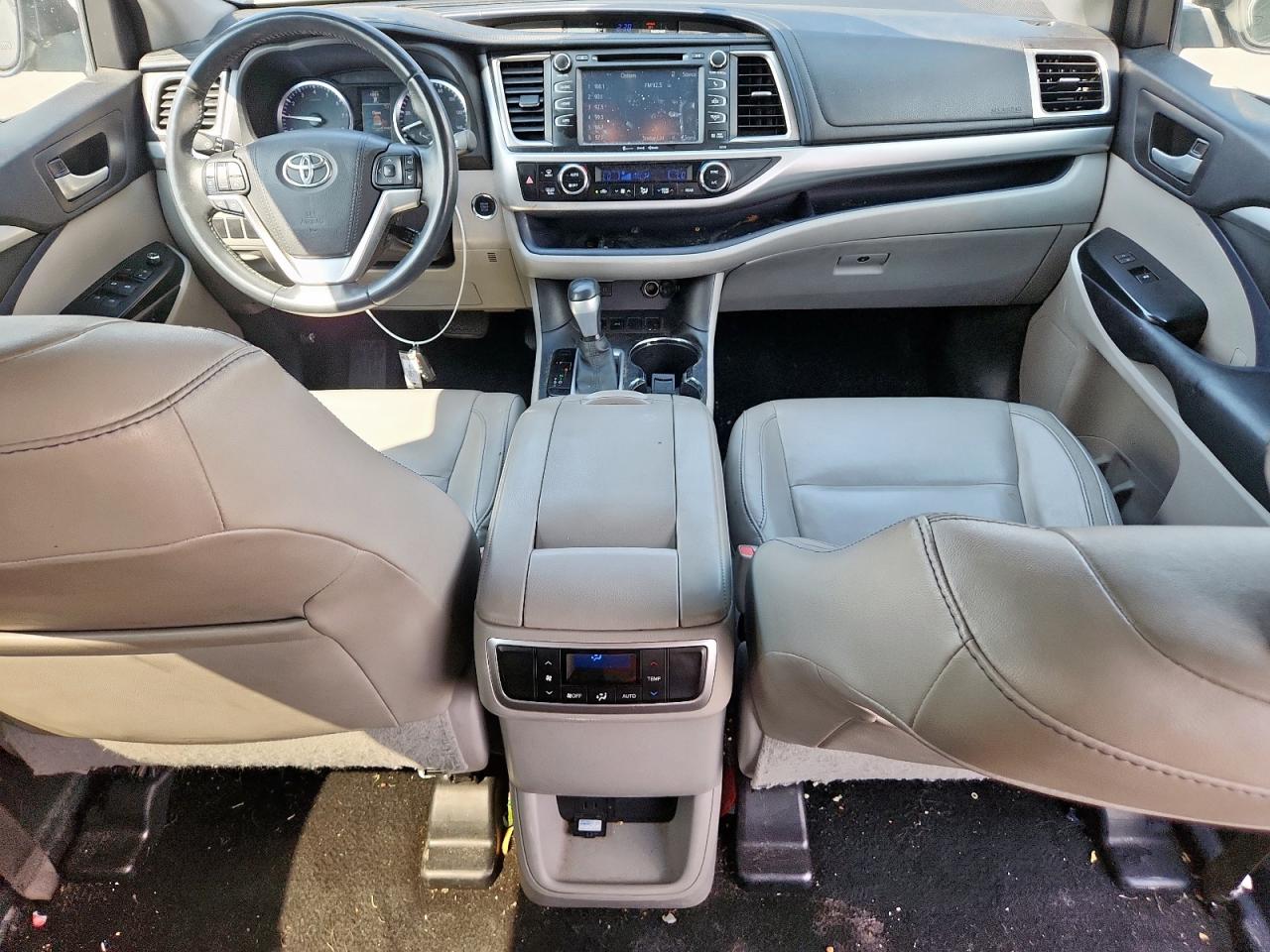 TOYOTA HIGHLANDER XLE