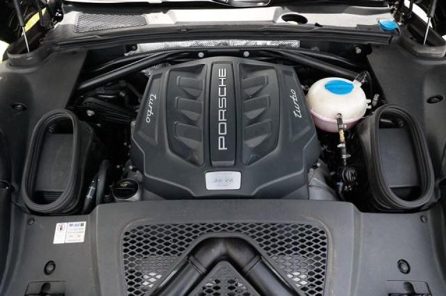 2017 PORSCHE MACAN TURB WP1AF2A56HLB60742