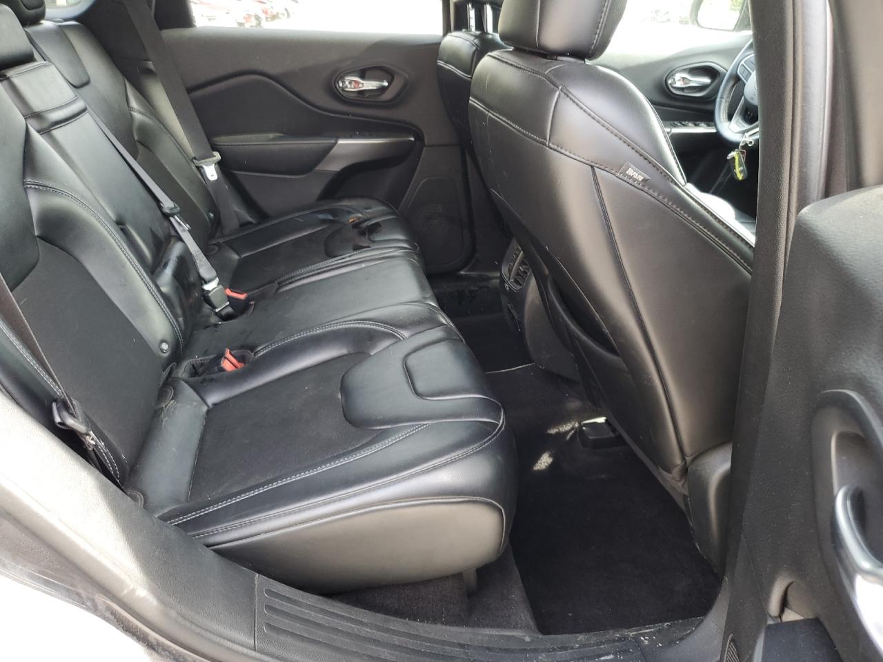 JEEP GRAND CHEROKEE LATITUDE PLUS