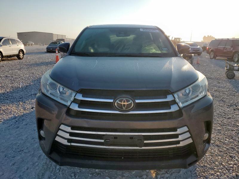 2017 TOYOTA HIGHLANDER 5TDZZRFHXHS233052