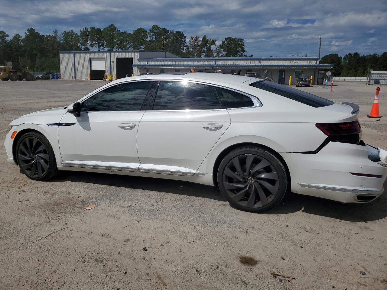 VOLKSWAGEN ARTEON SEL R-LINE