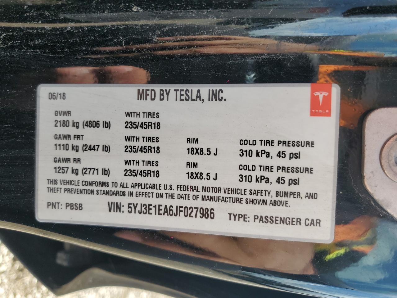 TESLA MODEL 3