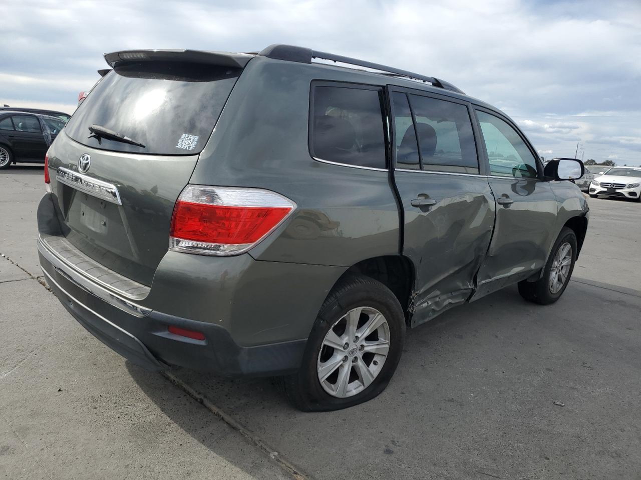 TOYOTA HIGHLANDER BASE