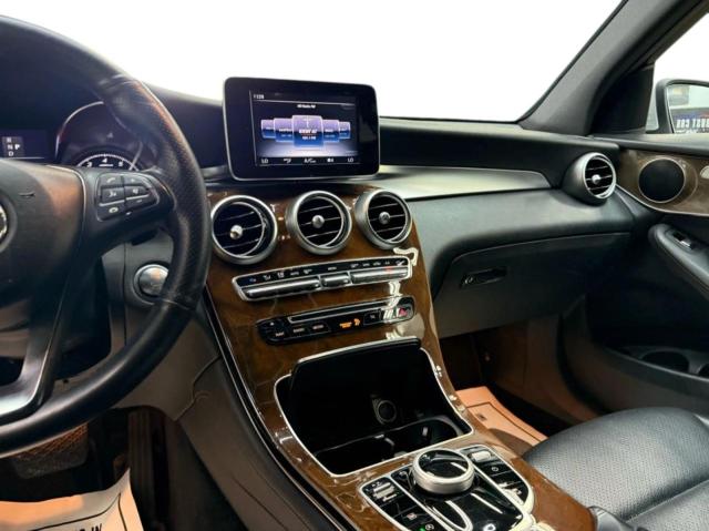2017 MERCEDES-BENZ GLC 300 - WDC0G4JBXHF137XXX