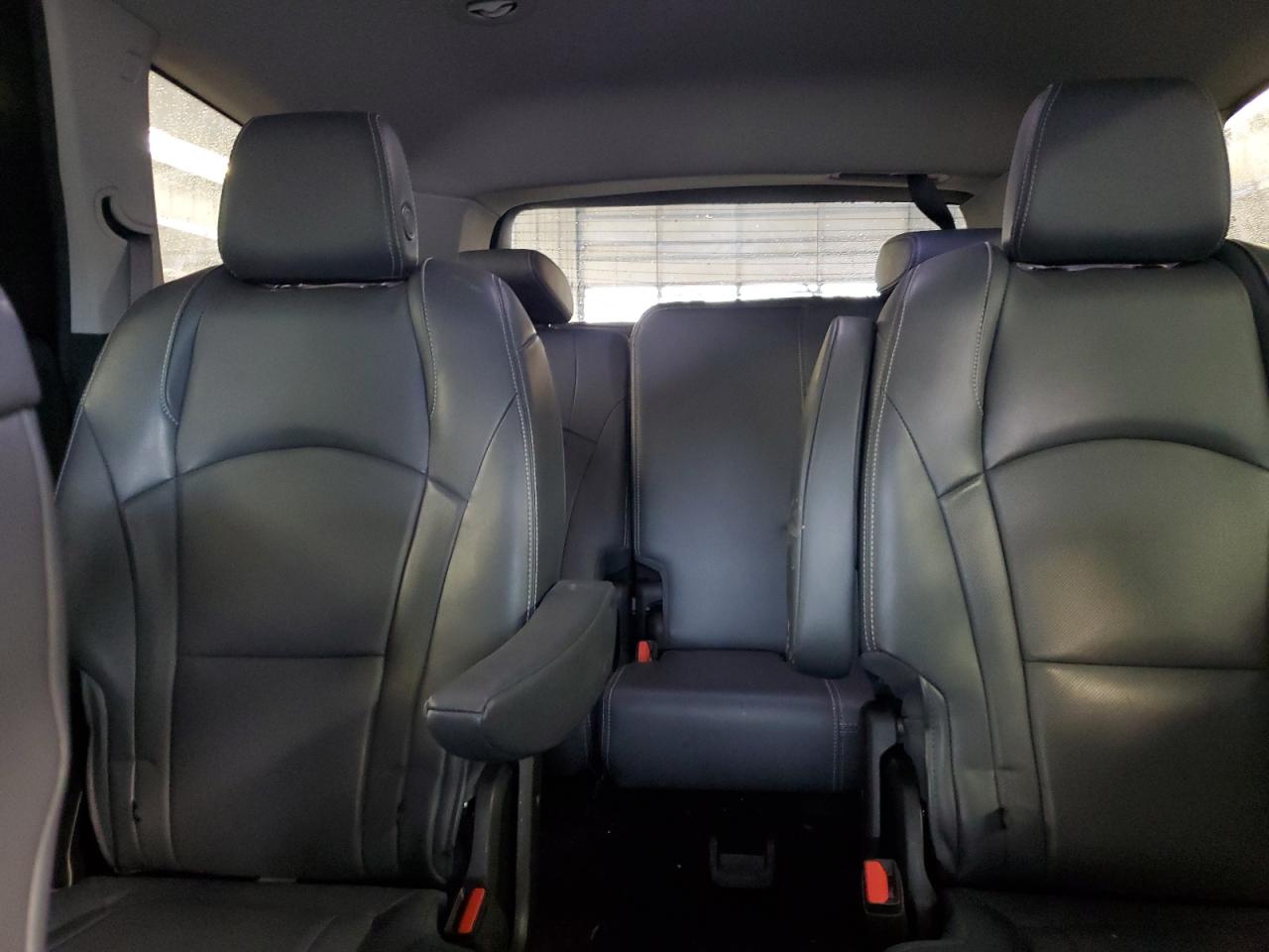 BUICK ENCLAVE ESSENCE