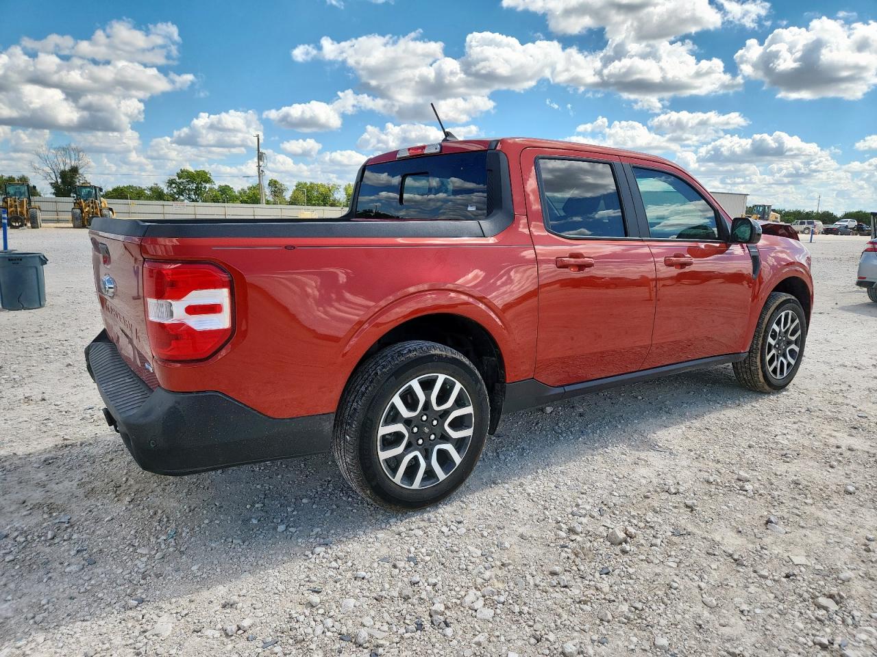 FORD MAVERICK LARIAT