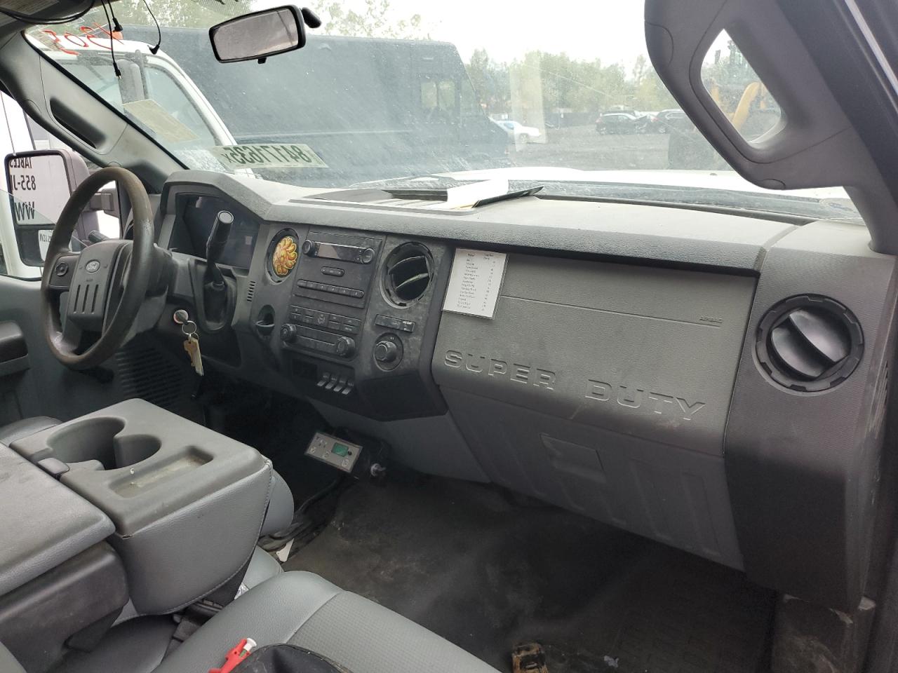 FORD F-550 SUPER DUTY