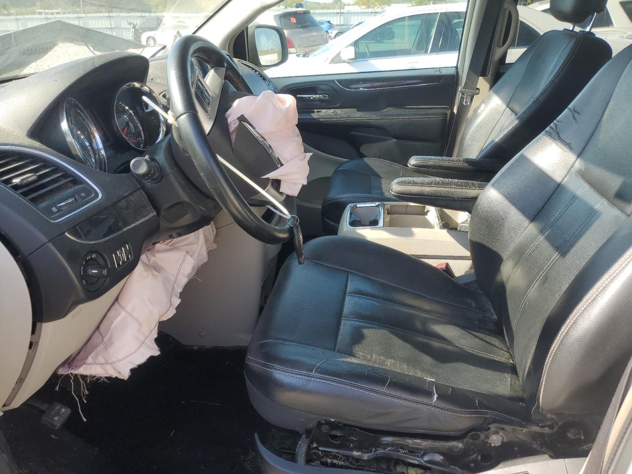 CHRYSLER TOWN & COUNTRY TOURING