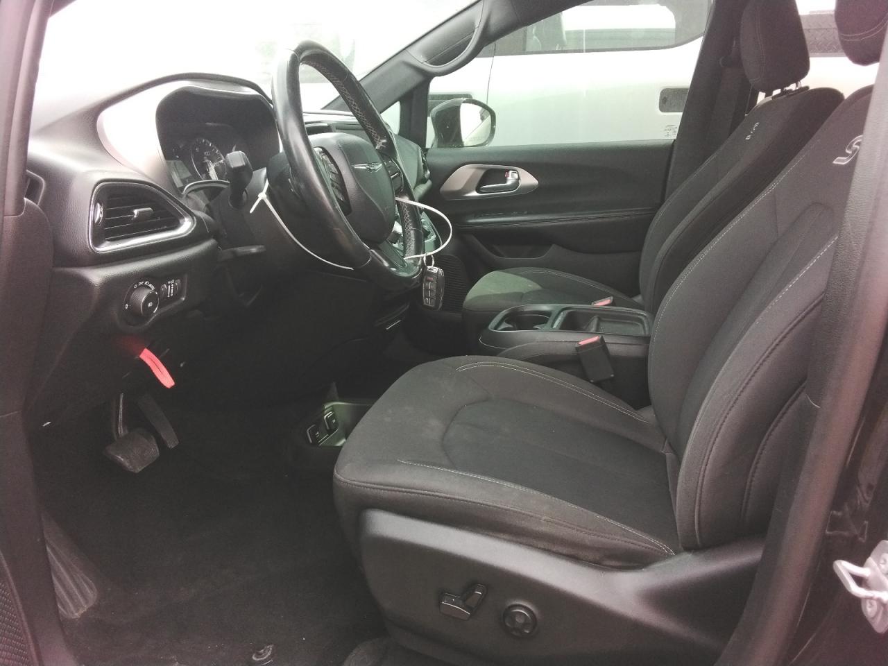 CHRYSLER PACIFICA TOURING PLUS