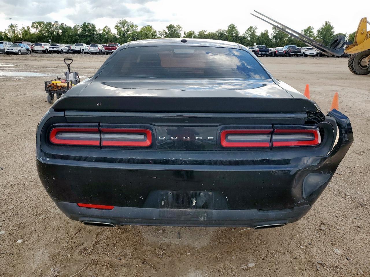 DODGE CHALLENGER SXT