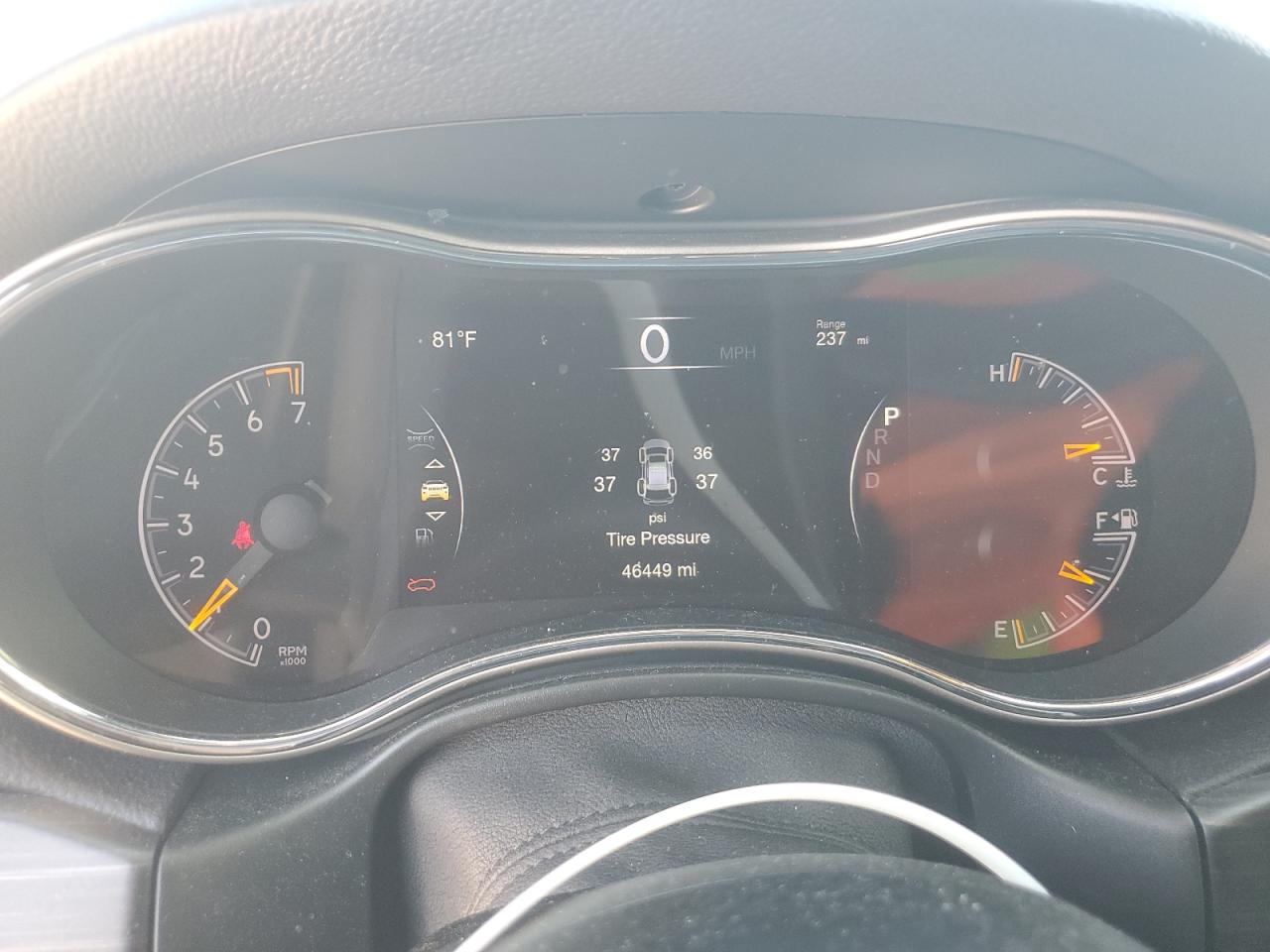 JEEP GRAND CHEROKEE LAREDO