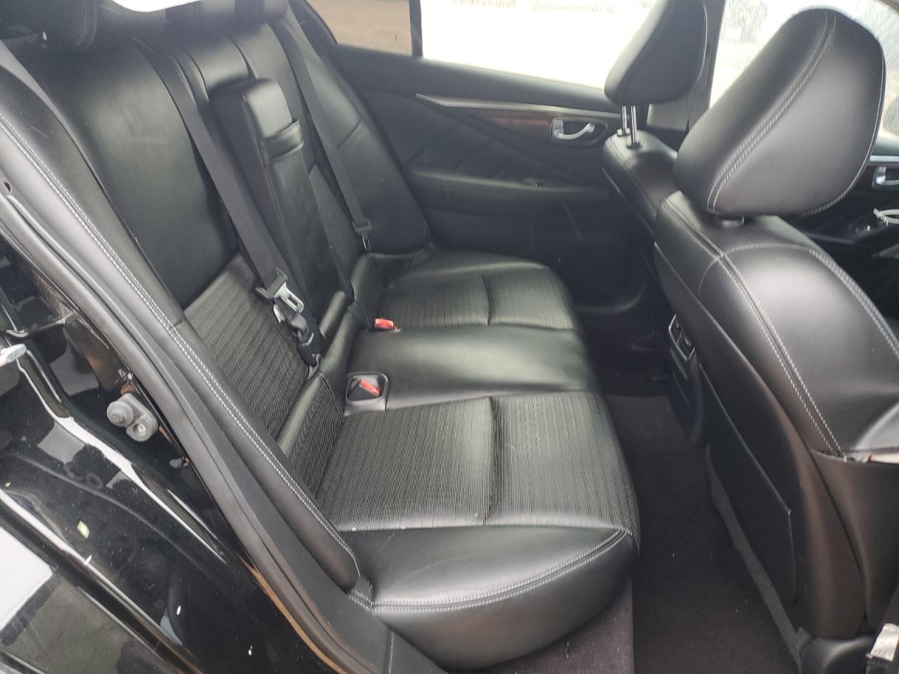 INFINITI Q50 PREMIUM