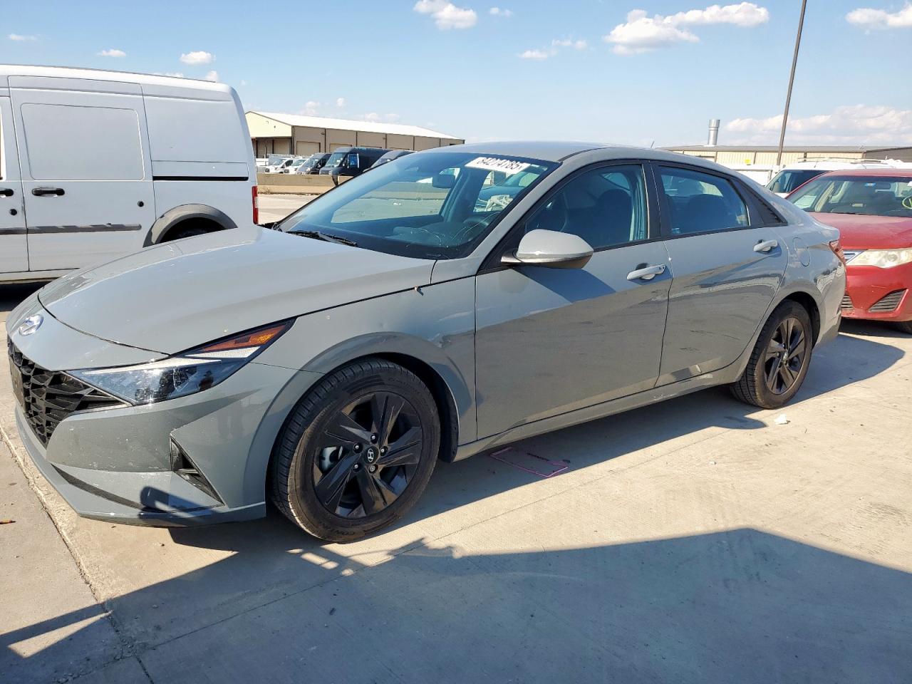 HYUNDAI ELANTRA BLUE