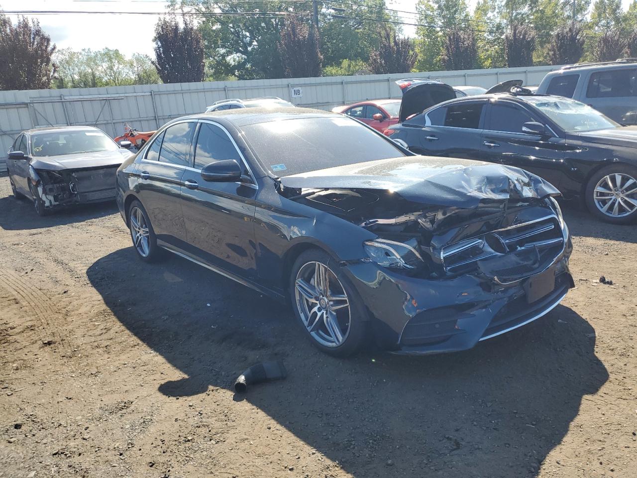 MERCEDES-BENZ E-CLASS 300 4MATIC