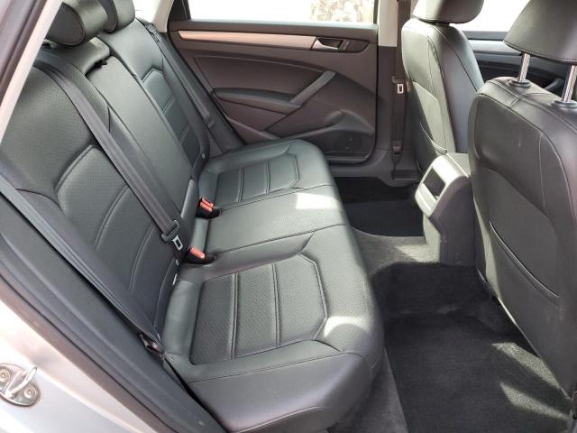 2015 VOLKSWAGEN PASSAT S 1VWAT7A3XFC096611