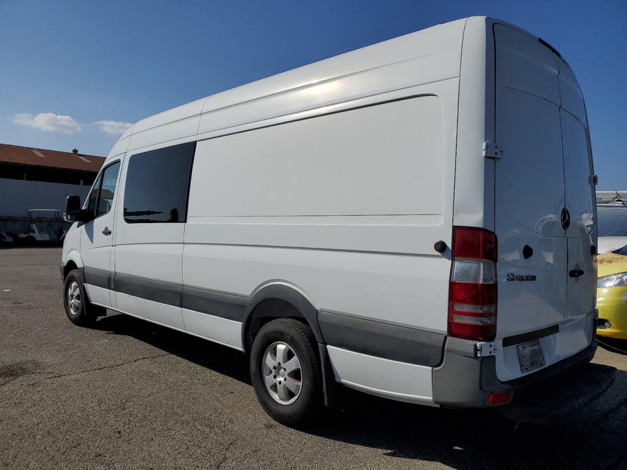 MERCEDES-BENZ SPRINTER 2500