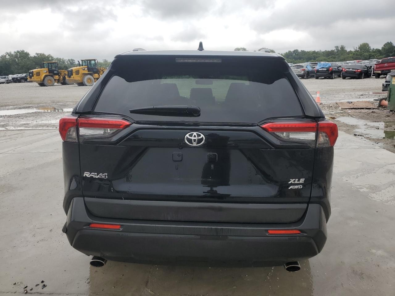 TOYOTA RAV4 XLE