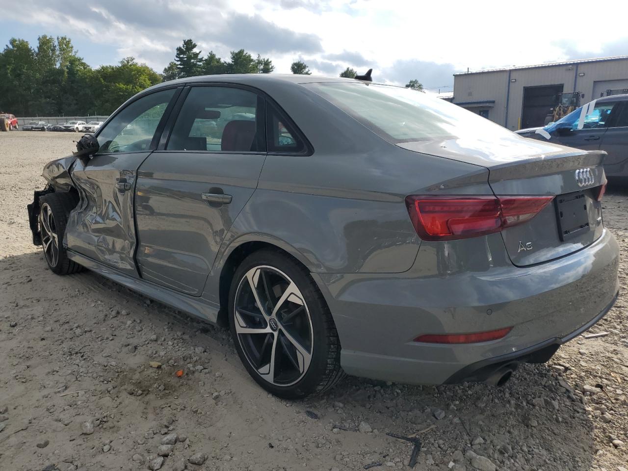 AUDI A3 S-LINE PREMIUM