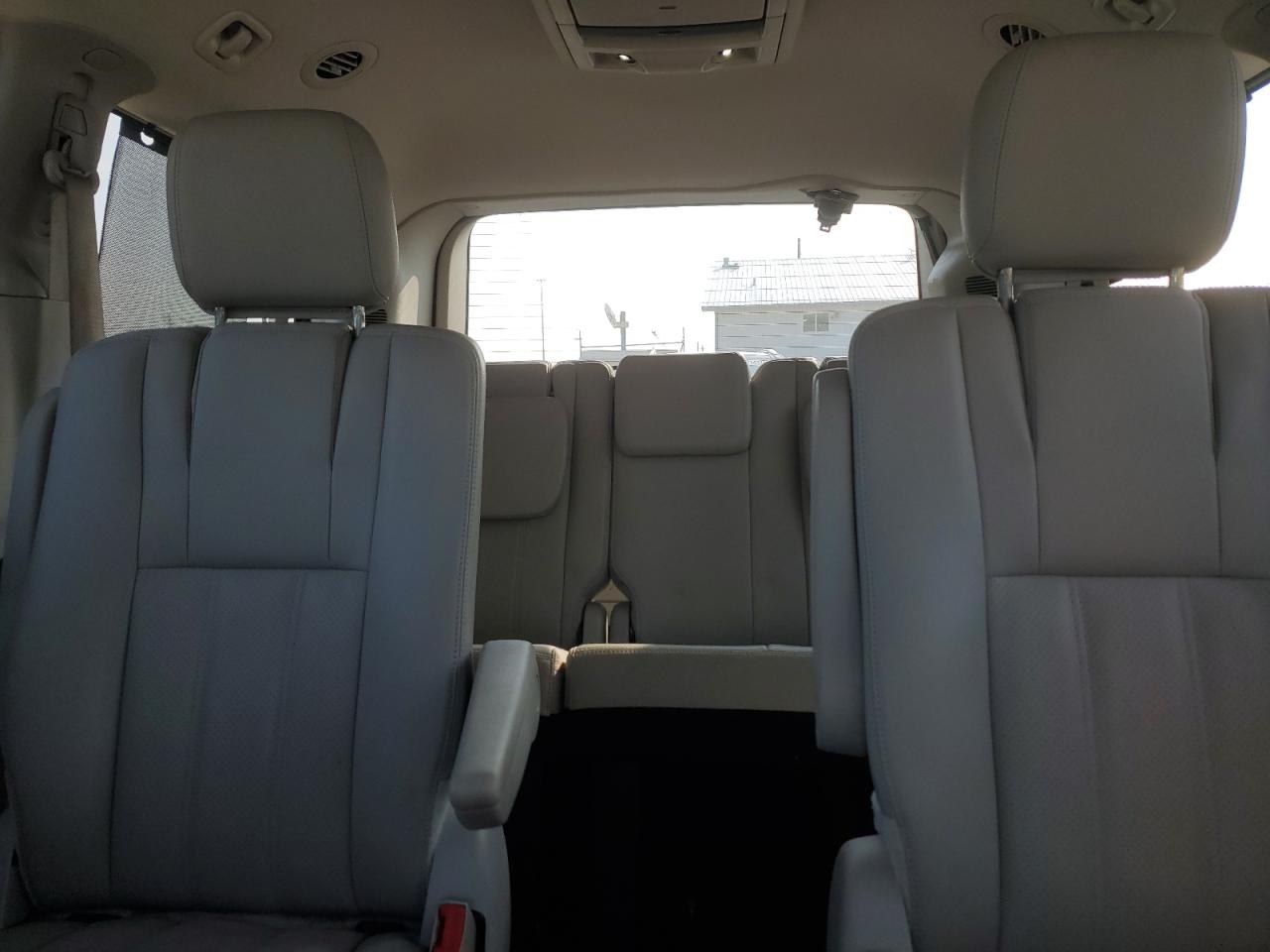 CHRYSLER TOWN & COUNTRY TOURING L