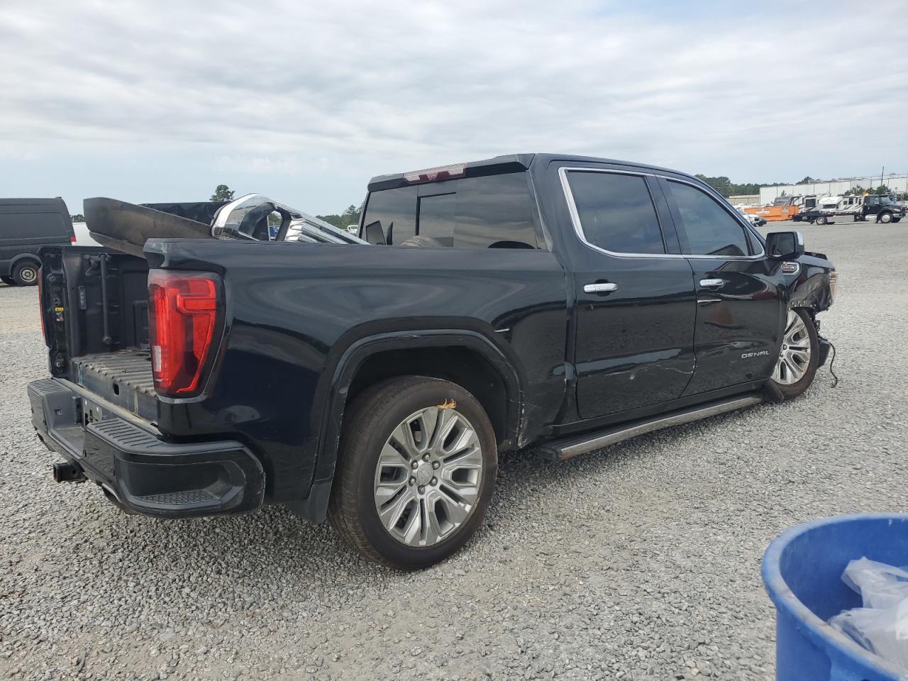 GMC SIERRA K1500 DENALI