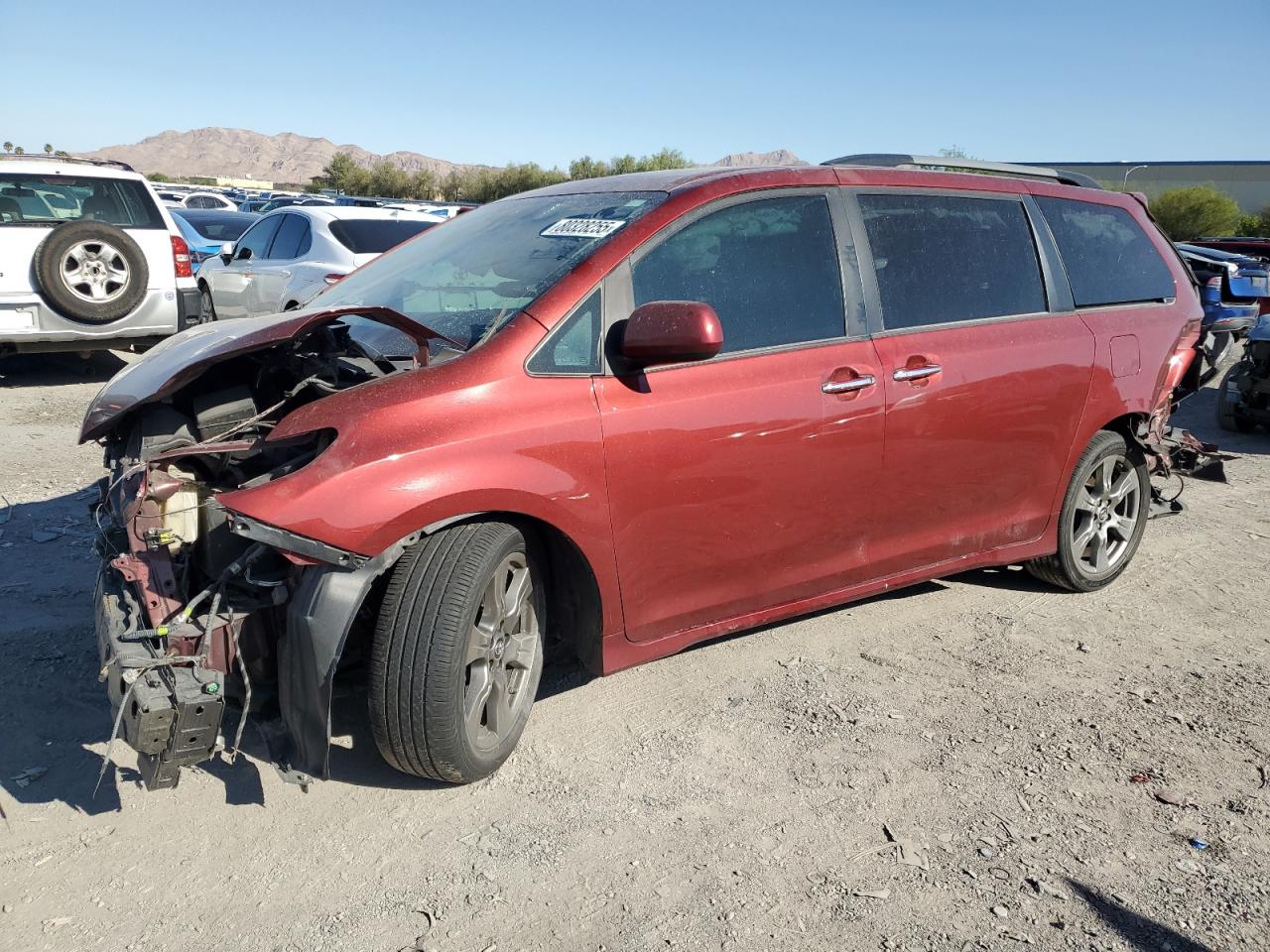 TOYOTA SIENNA SE