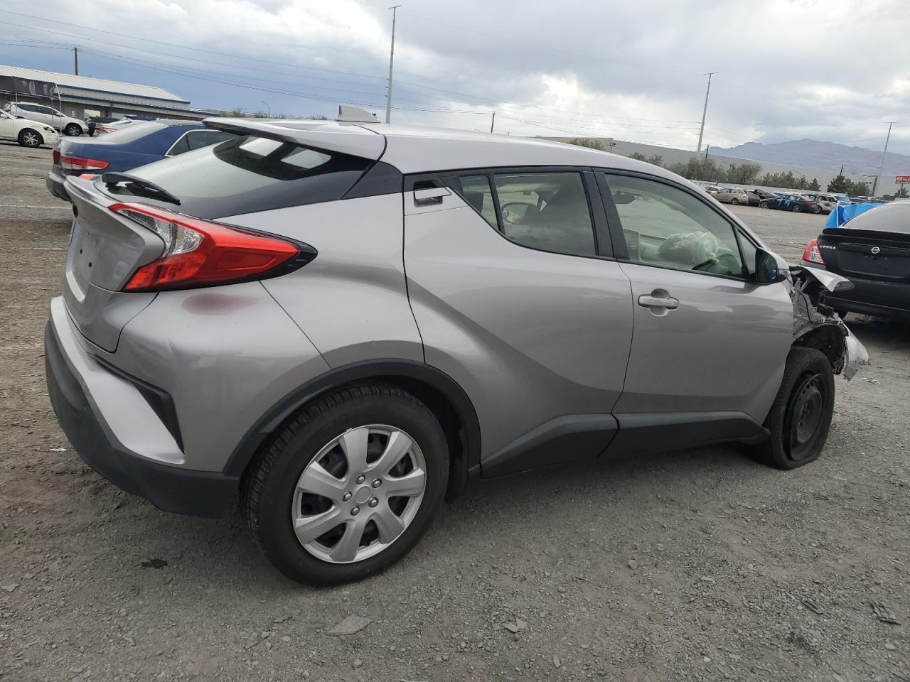 TOYOTA C-HR XLE