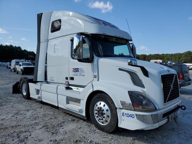 Global Auto Auctions: 2016 VOLVO VNL